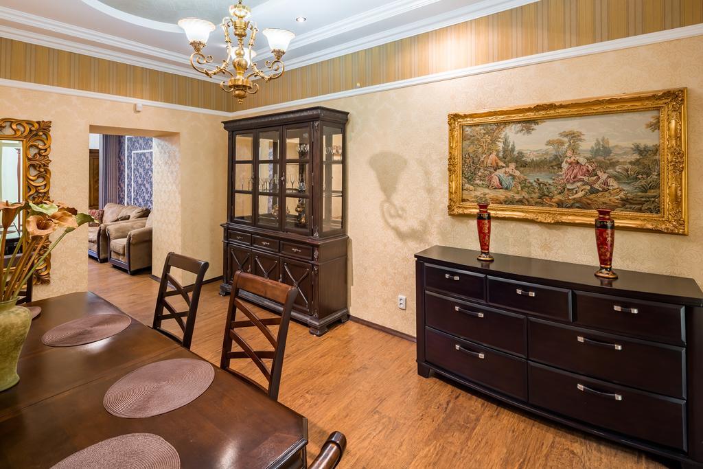 Romari Проспект Свободи 39 Lemberg Exterior foto